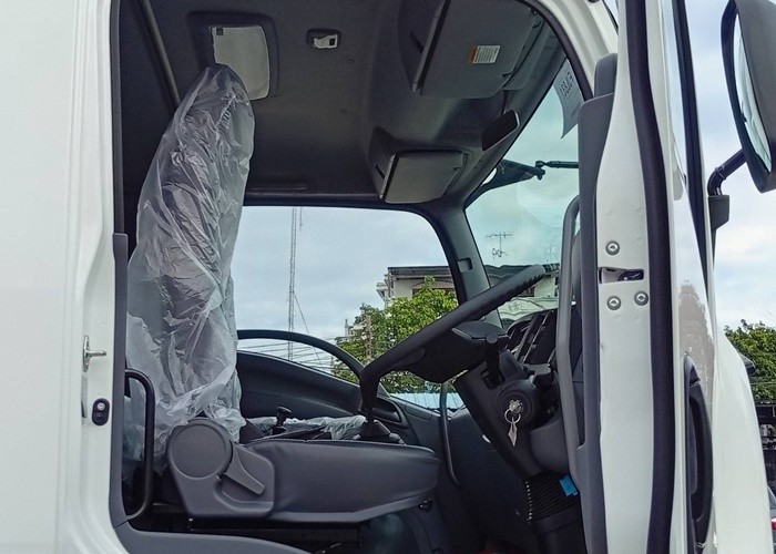 Used 10
                    ISUZU
                     for Sale Image