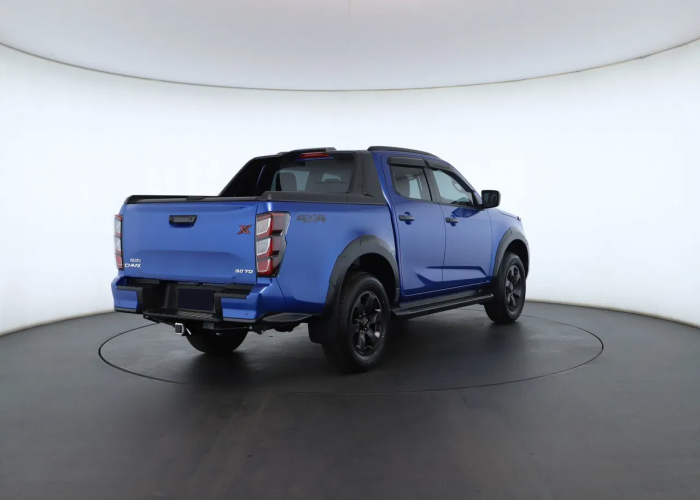 Used 1
                    ISUZU
                     for Sale Image