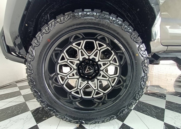 Used 6
                    TOYOTA
                     for Sale Image