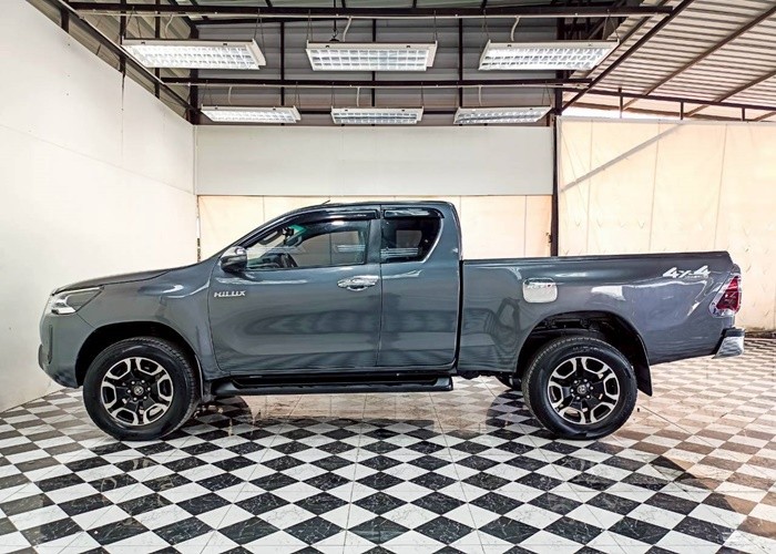 Used 6
                    TOYOTA
                     for Sale Image