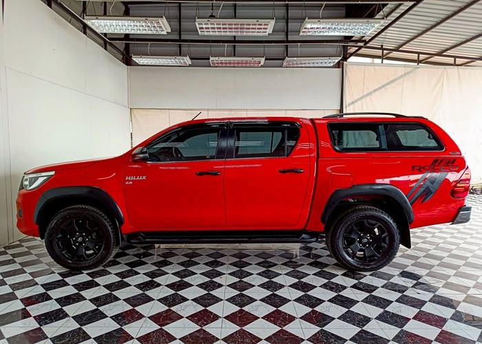 Used 8
                    TOYOTA
                     for Sale Image