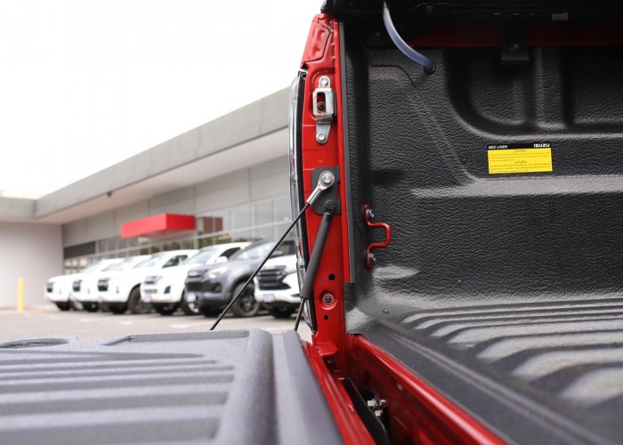 Used 1
                    ISUZU
                     for Sale Image