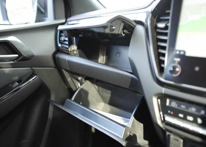 Used 1
                    ISUZU
                     for Sale Image